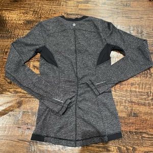 Women’s Lululemon Stretch Top